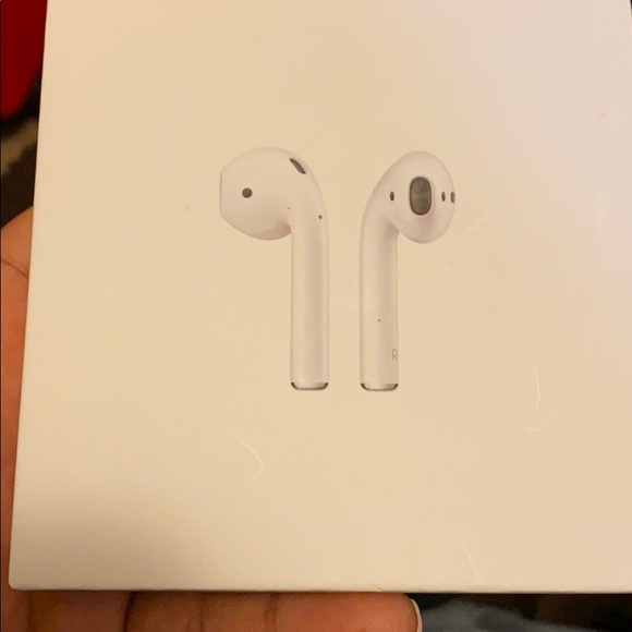 AirPods
